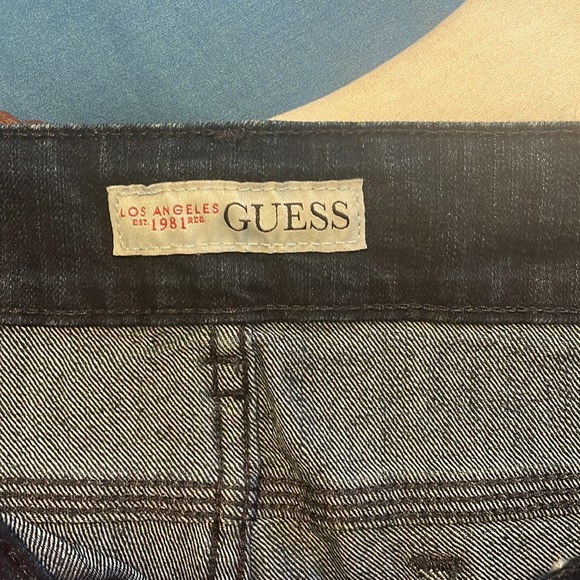GUESS SHORTS - Picture 3 of 4